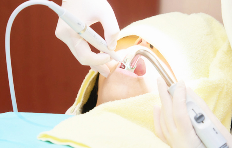 枚方市樟葉の歯医者・各種ホワイトニングはたかぎ歯科クリニック