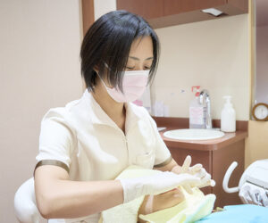 枚方市楠葉の歯医者、たかぎ歯科クリニックで朝起きるとお口がネバネバする原因と対策について解説
